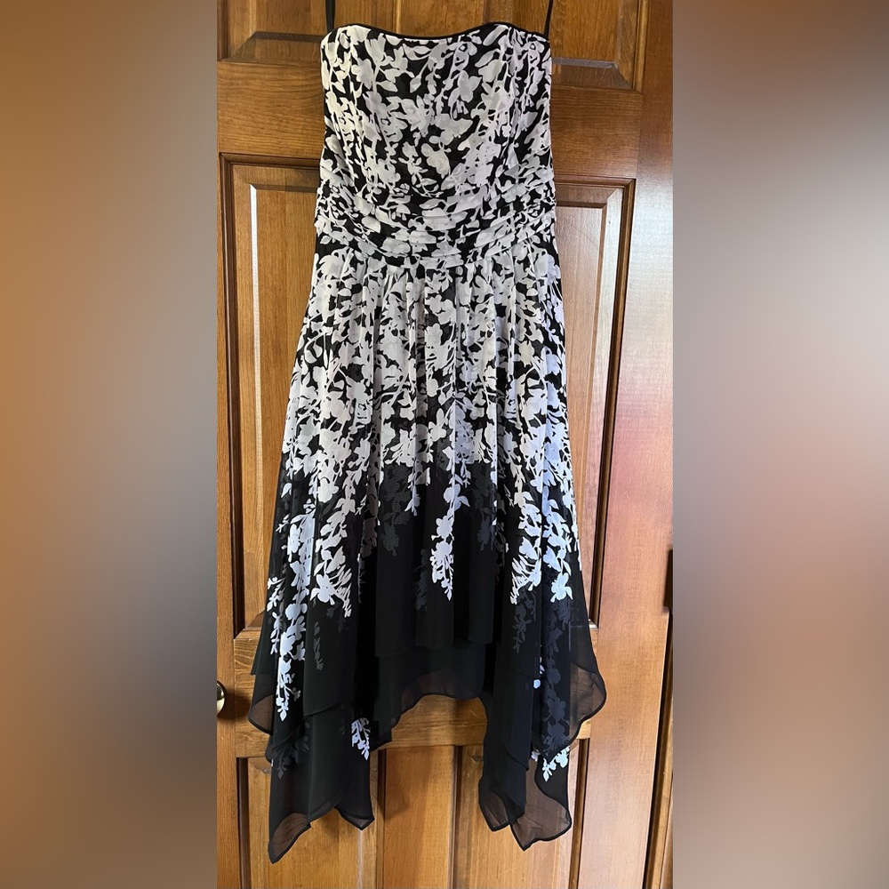 White House Black Market Black and White Strapless Floral Handkerchief Hem Dress